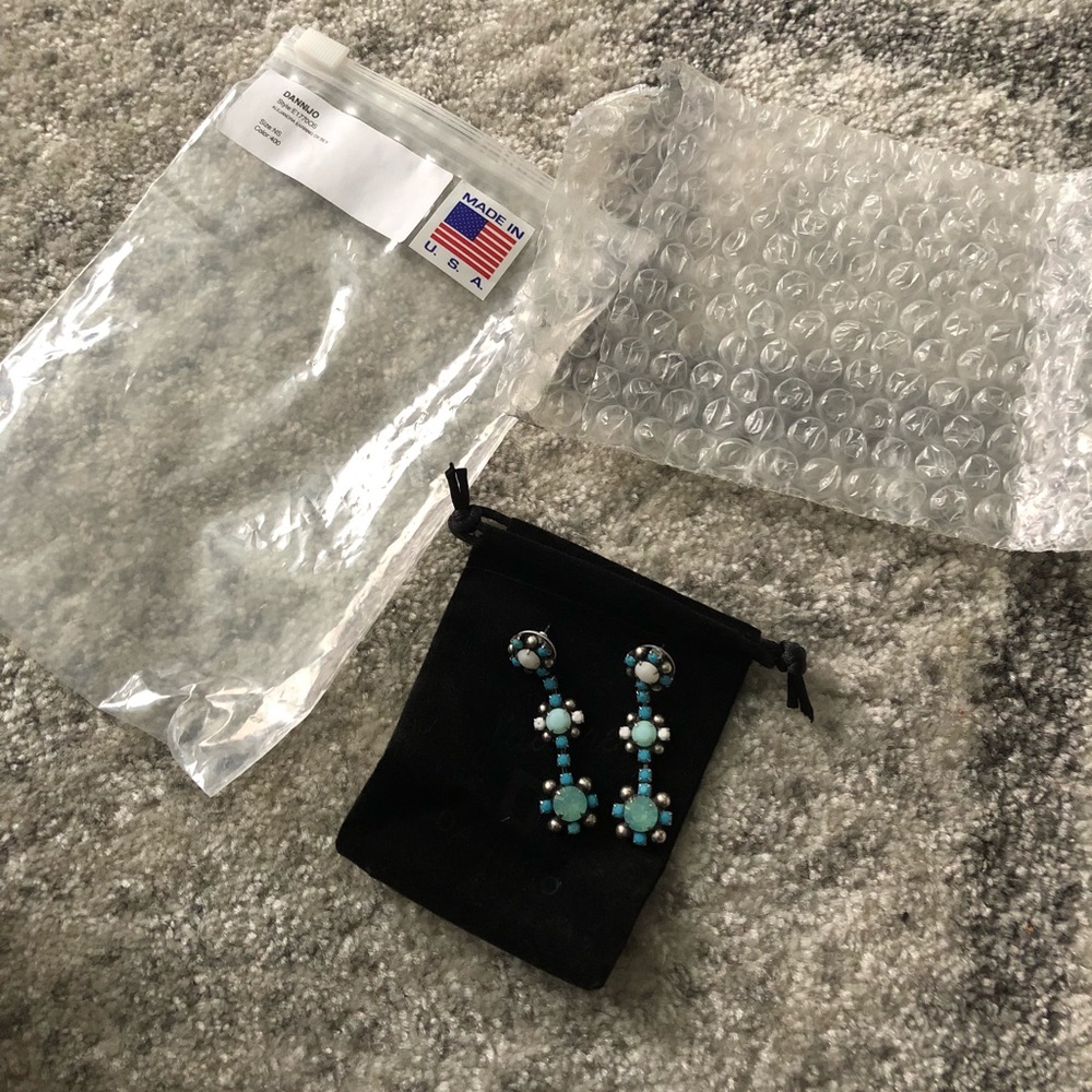 Dannijo Alejandra earrings - Picture 3 of 6